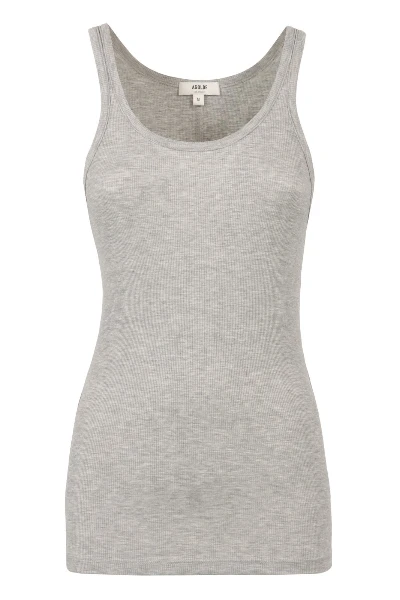 Sleeveless Scoop Neck Tank Top